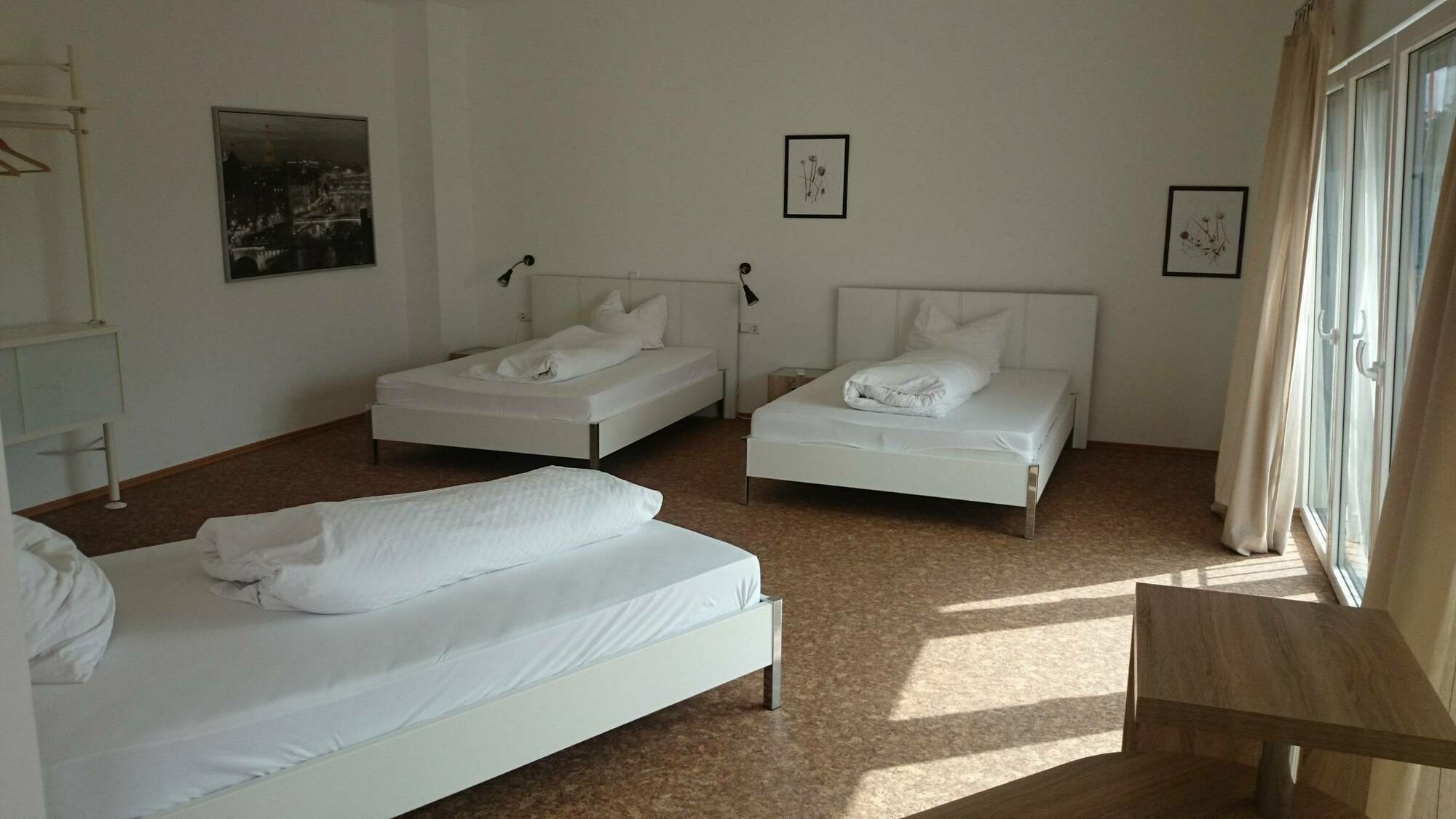Dreikoenig Aparthotel Крайлсхайм Стая снимка